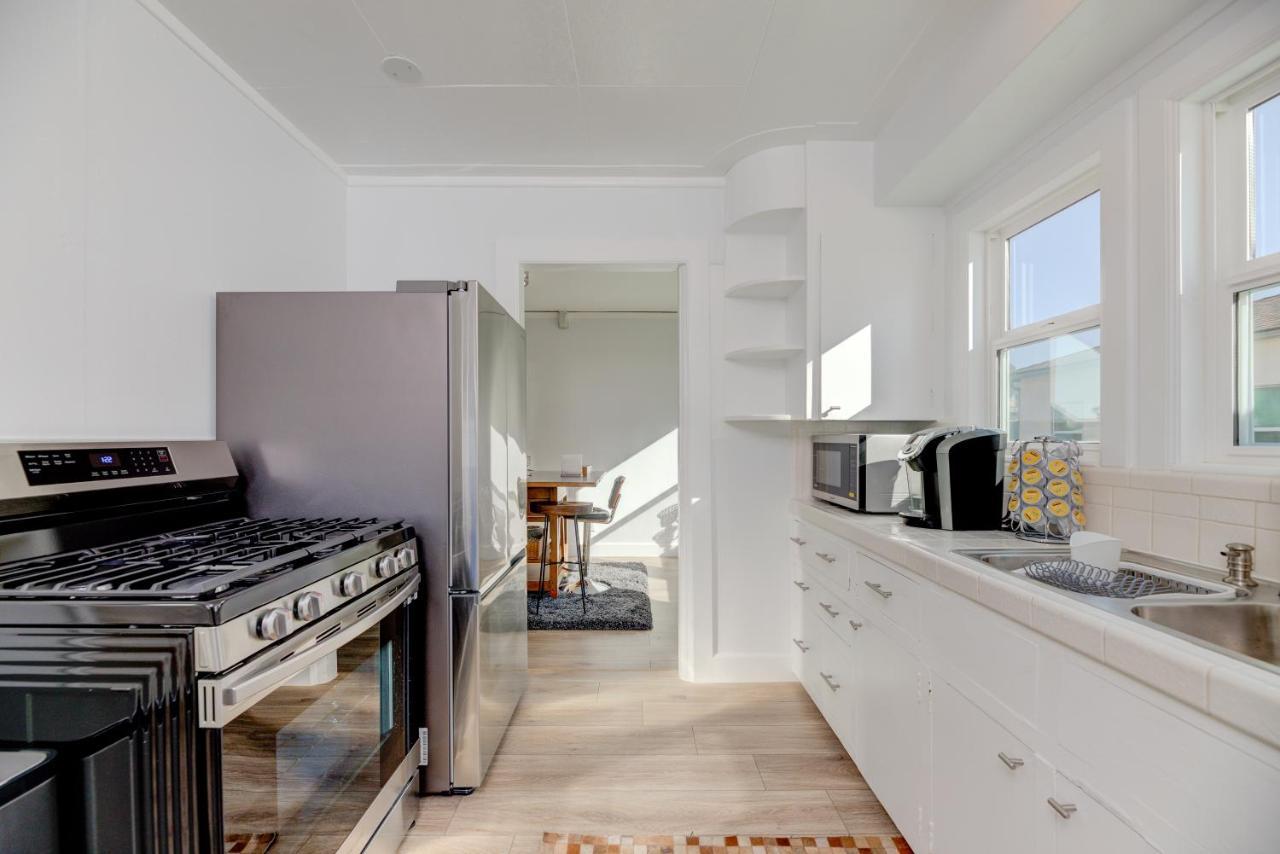 Lovely White Beach House Redondo Beach Bagian luar foto