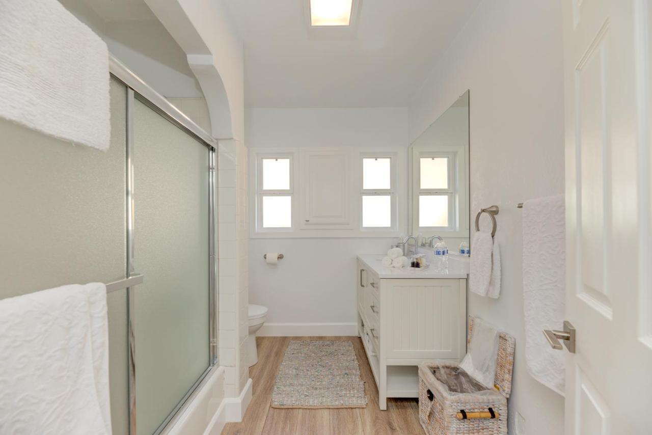 Lovely White Beach House Redondo Beach Bagian luar foto