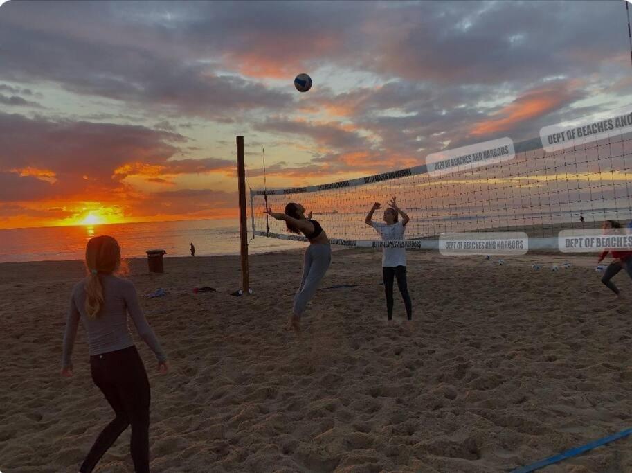 Lovely White Beach House Redondo Beach Bagian luar foto